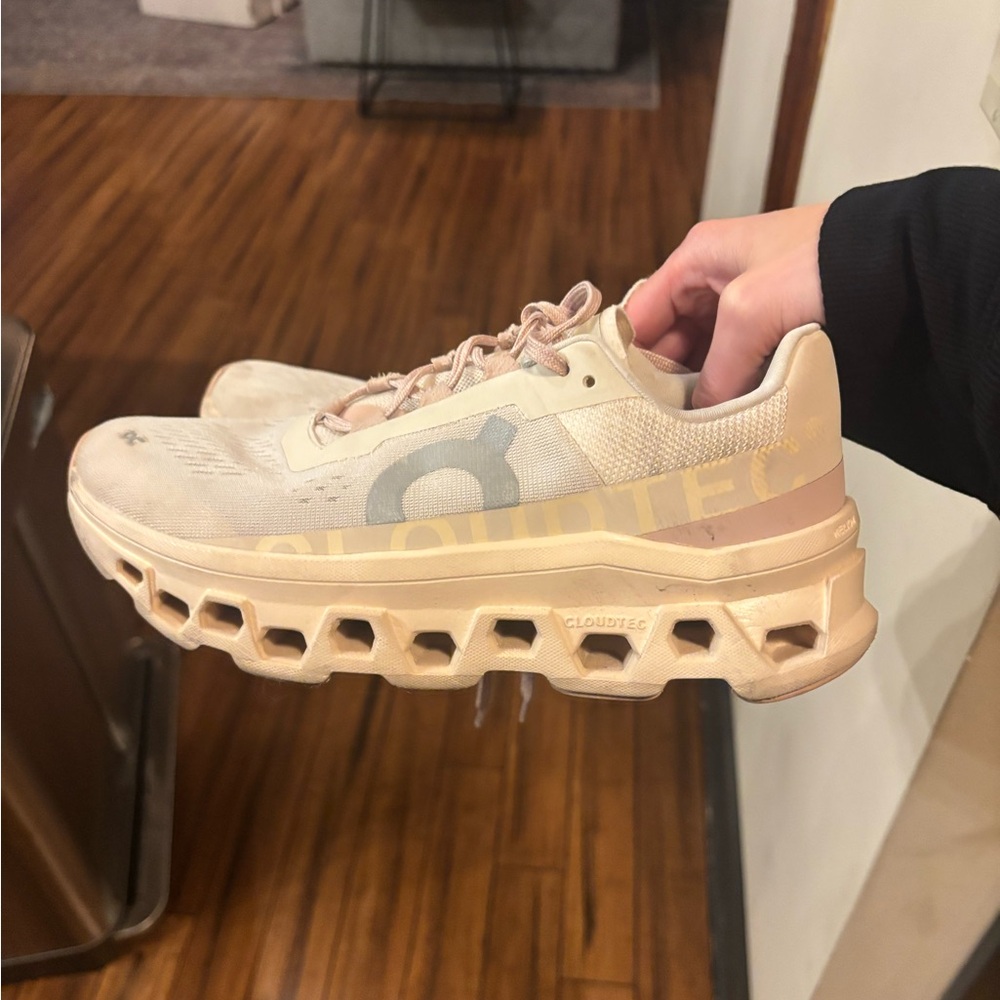 Cloudless Women's Sneakers - Beige and Cream